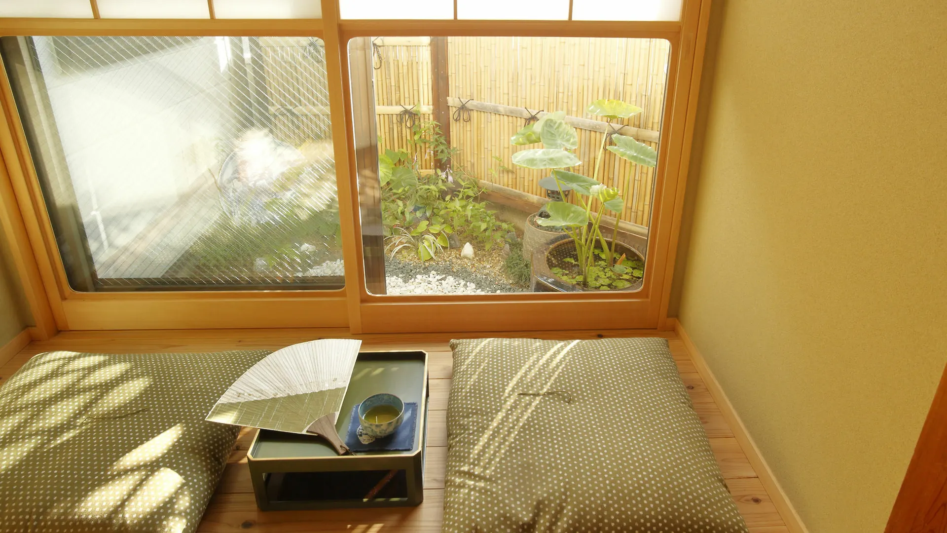 Holiday House Ayu 교토 0*,
